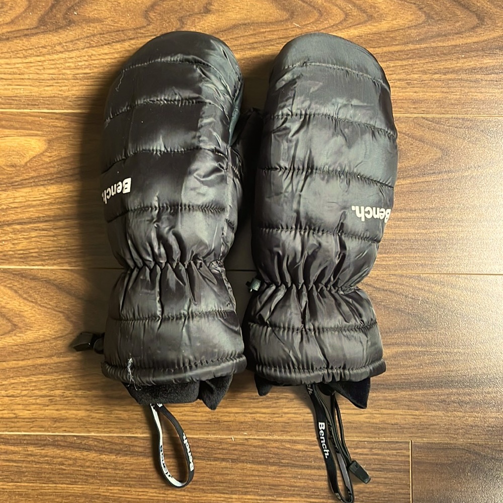 BENCH Insulated Winter Mittens